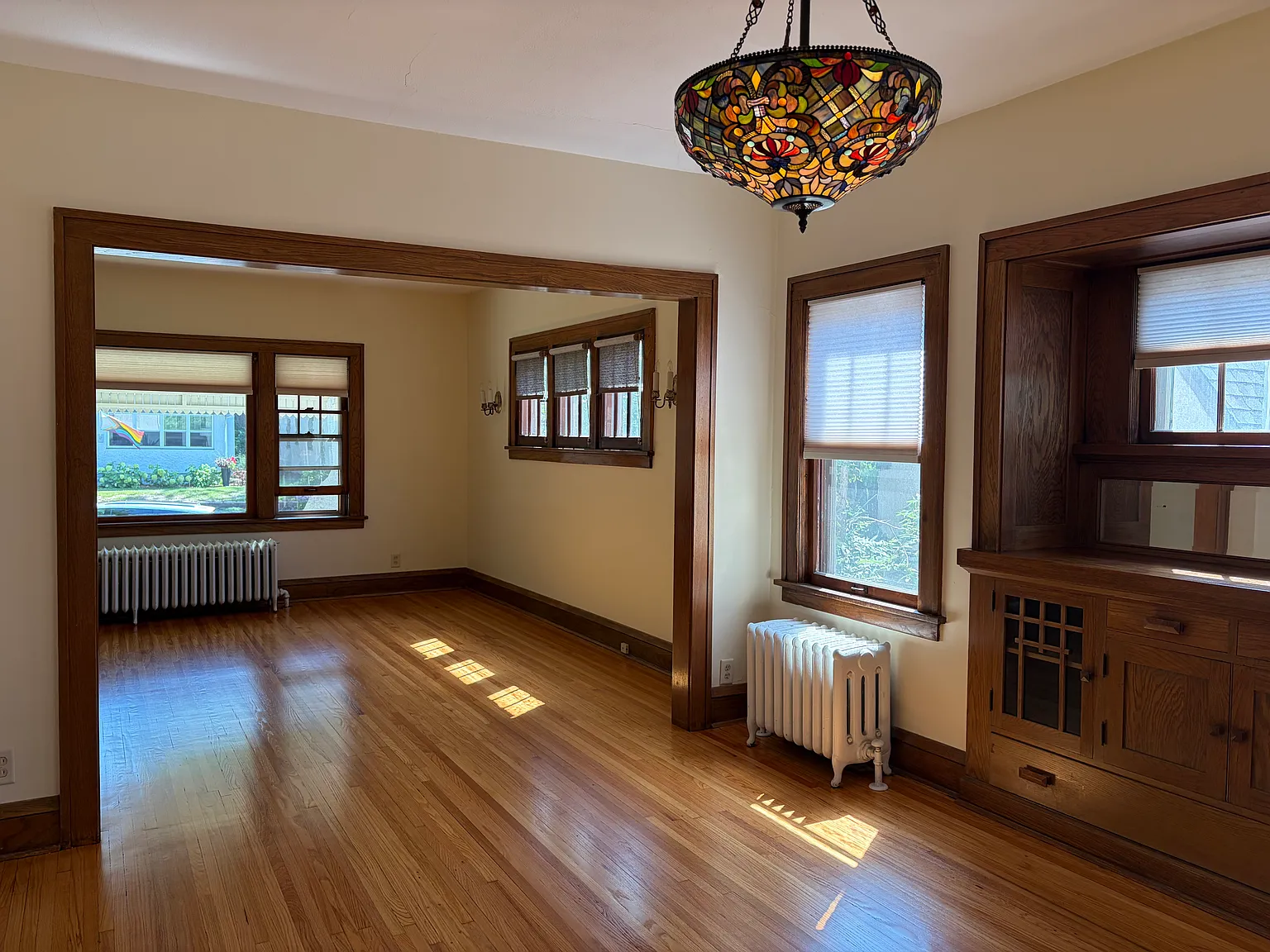 2 bed, $1,570 — Photo 4