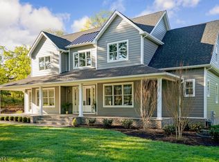 34 Notch Park Rd, Little Falls, NJ 07424