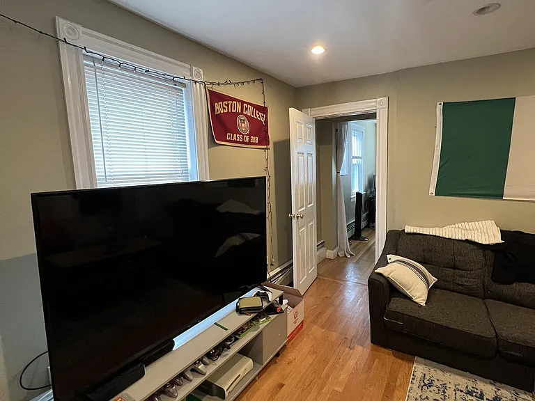 Somerville Ave — Photo 20