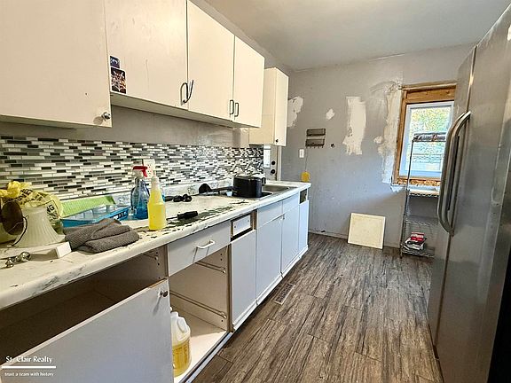 5th image of 13075 Sidonie Ave