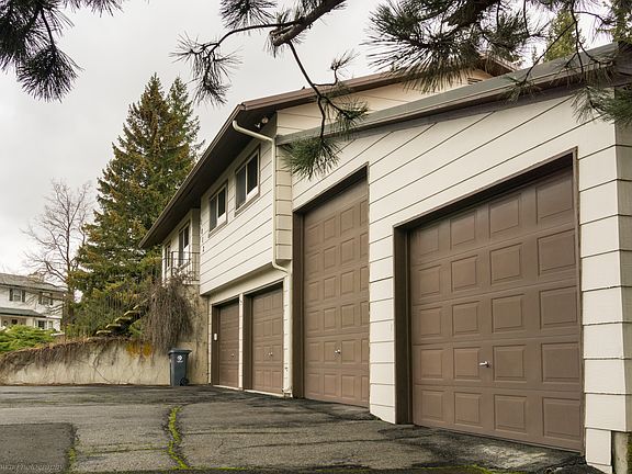 2nd image of 1012 Grand Fir Dr