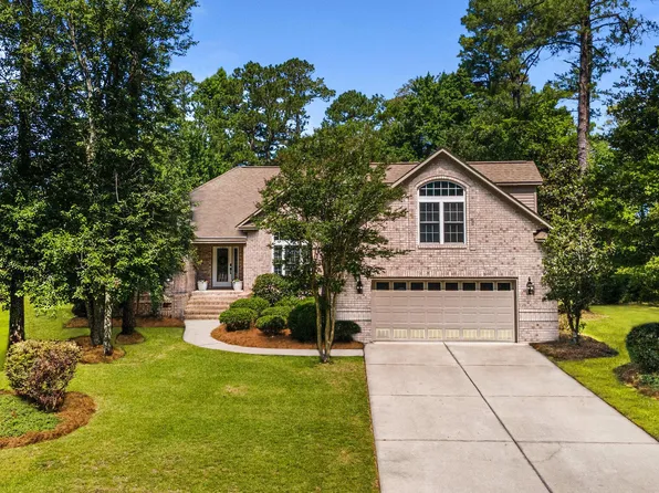 2019 Royal Pines Drive, New Bern, NC 28560