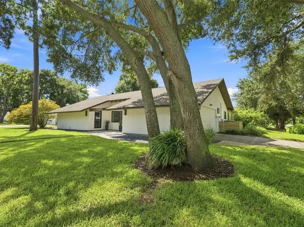 1683 OAK PLACE, CLEARWATER, FL 33755