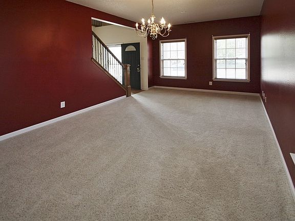 4th image of 10604 Carrie Ln