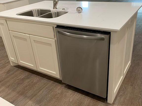3rd image of 4514 Enclave Cir