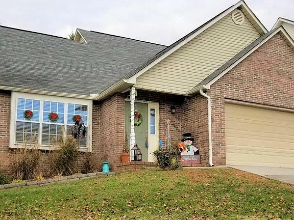 2nd image of 771 Settlers Pond Way