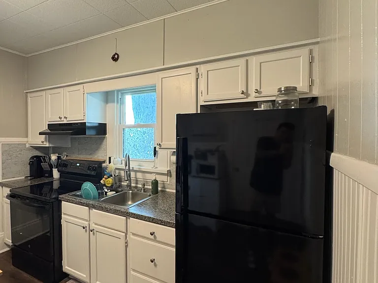 83 N Williams St — Photo 3