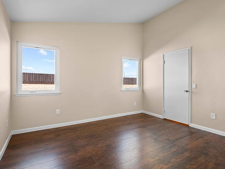 3843 Castala Dr — Photo 13