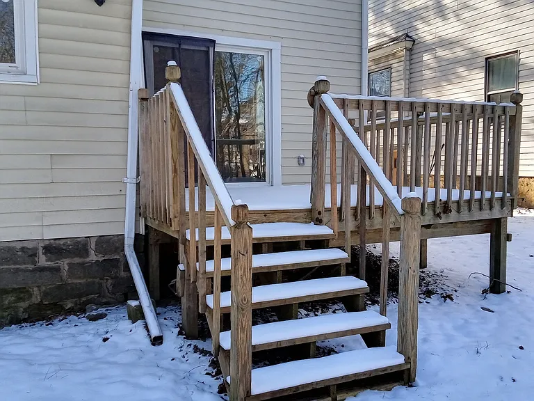 403 E Wallace Ave — Photo 23
