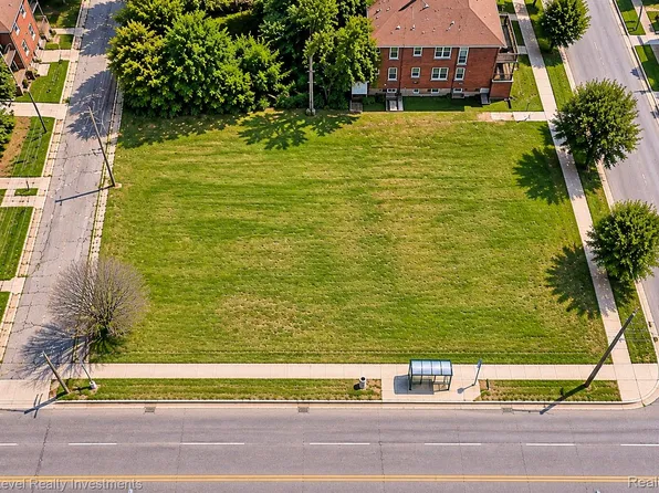 9120 Rosa Parks Blvd, Detroit, MI 48206