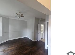 8624 S Houston Ave #1F, Chicago, IL 60617