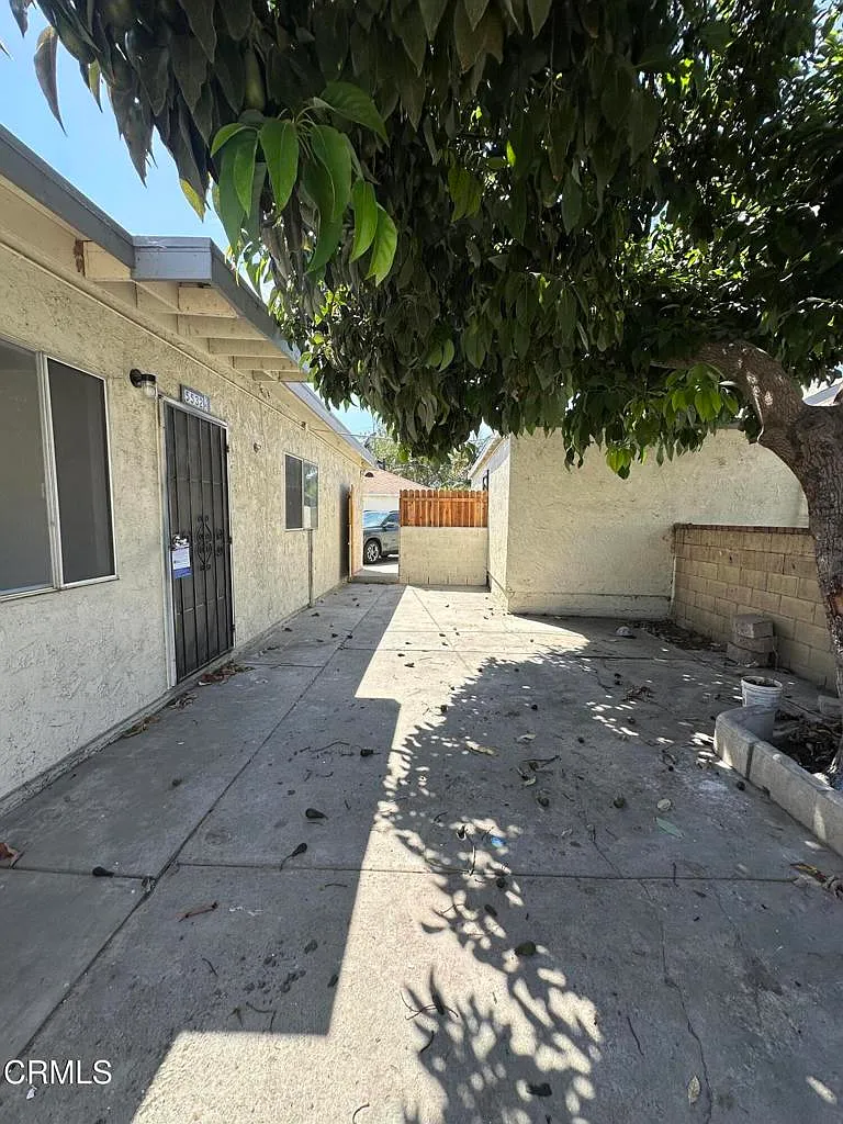 3 bed, 1.0 bath, 890 sqft, $2,995 — Photo 1