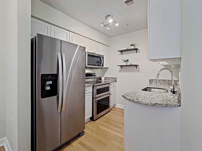 1308 Clifton St NW #307 — Photo 8