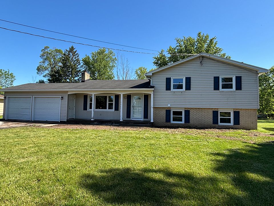 1st image of 374 Whittier Rd