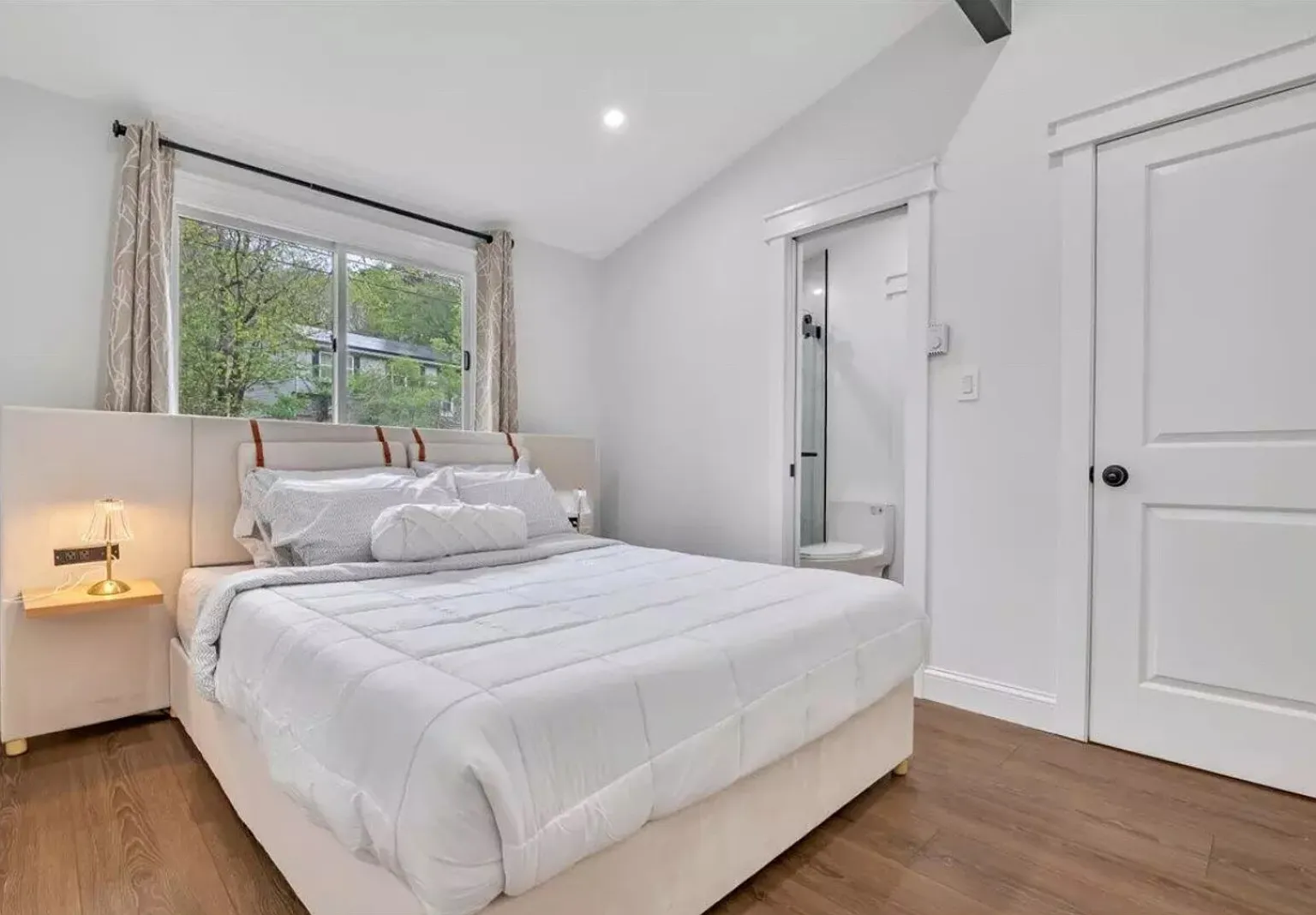 Newly renovated cozy house for rent — Photo 1