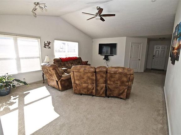 5th image of 4331 Bellchime Dr