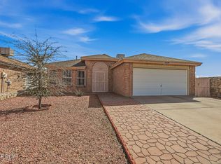 3320 Tierra Nevada Dr, El Paso, TX 79938
