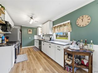 3456 S Newstead Rd, Akron, NY 14001