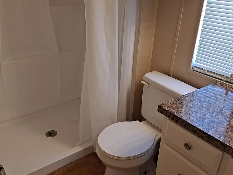 2000 S Burleson Blvd #13 — Photo 10
