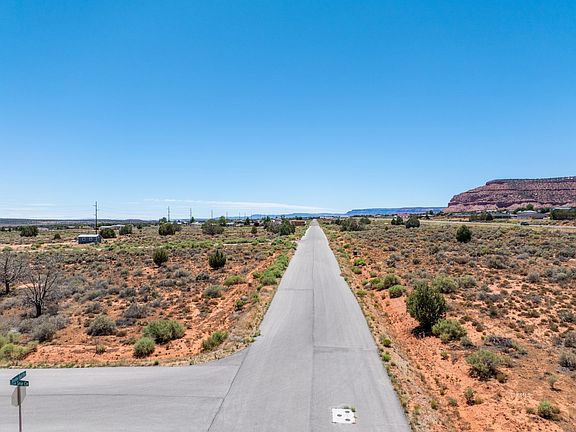 5th image of 20 Lone Spur Cir