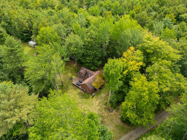 89 Bradbury Road, Industry, ME 04938