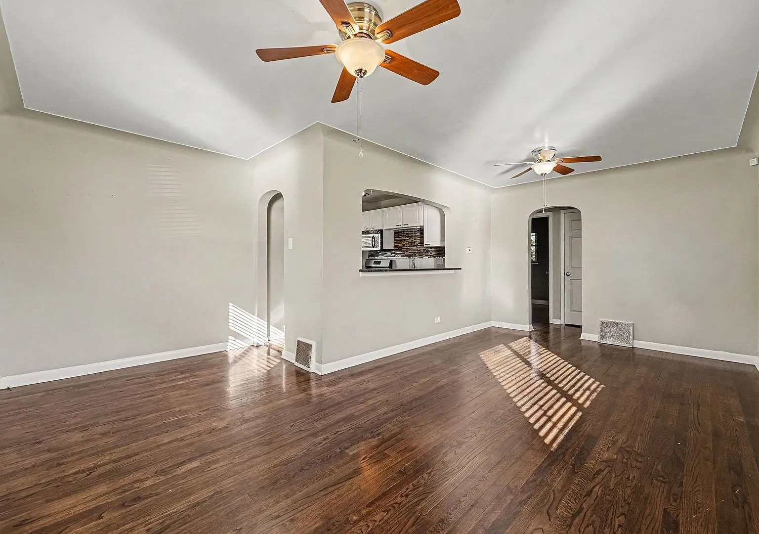 Charming North Park Hill Brick Ranch, 3 Bed / 2 Bath with Garage — Photo 3