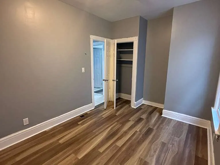 164 S 10th St #1 — Photo 9