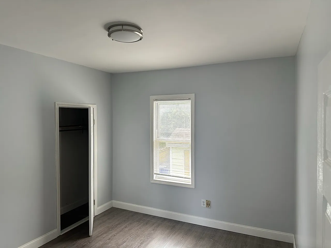 3 bed, $2,100 — Photo 3