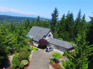 20 NE Air Castle Ln, Belfair, WA 98528