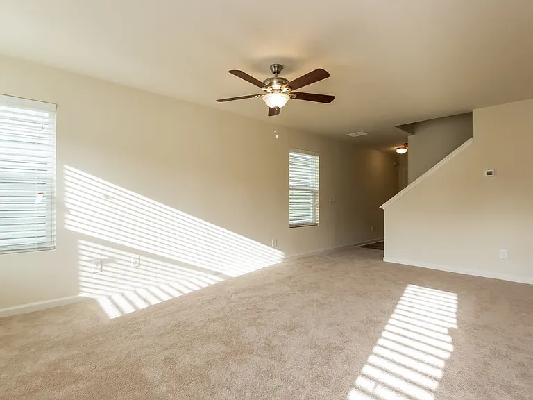 16 Everett Cir — Photo 5