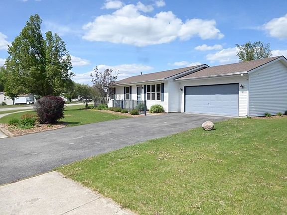 2nd image of 2550 Bluffside Dr