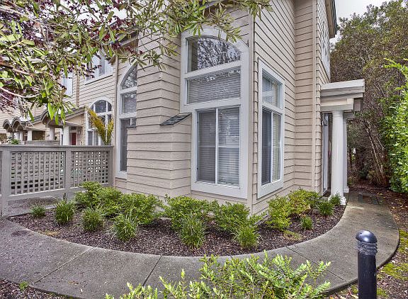 3rd image of 37 Erin Ln