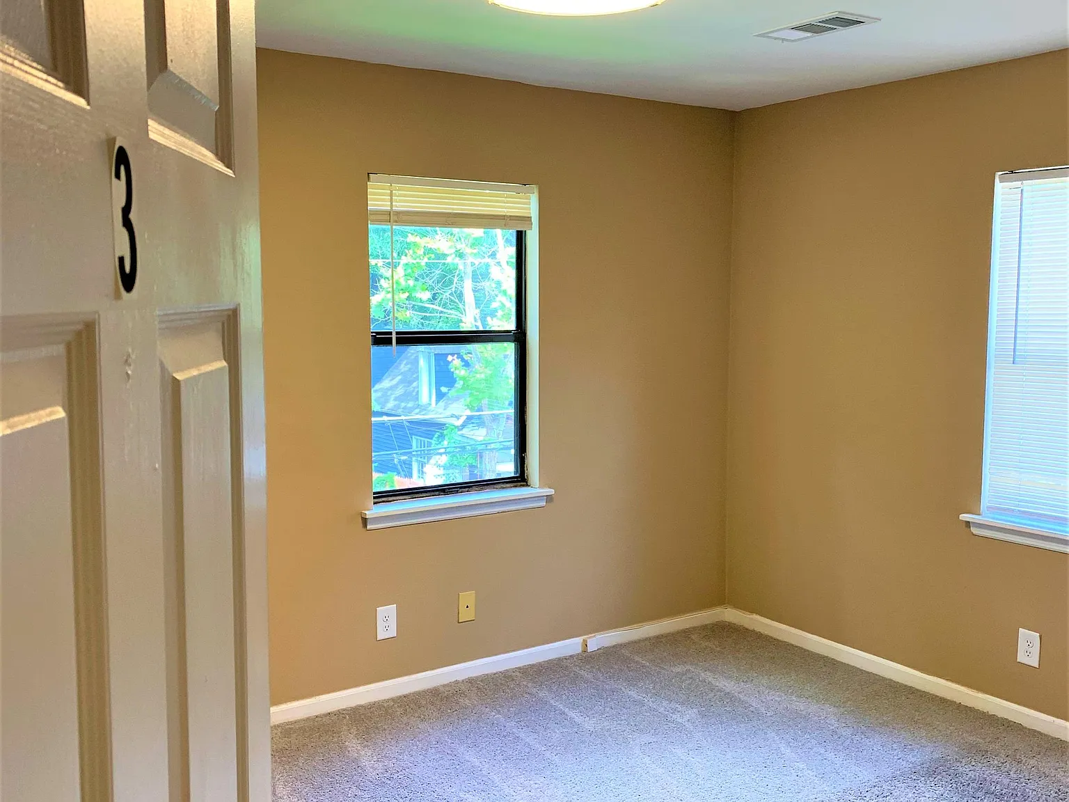 1011 Curran Street Northwest - 2 — Photo 4