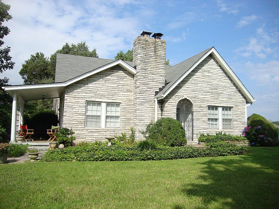 1st image of 2342 Lakeside Dr