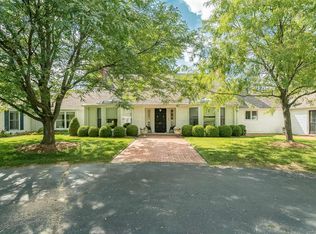 314 Hampshire Hill Ln, Saint Louis, MO 63141