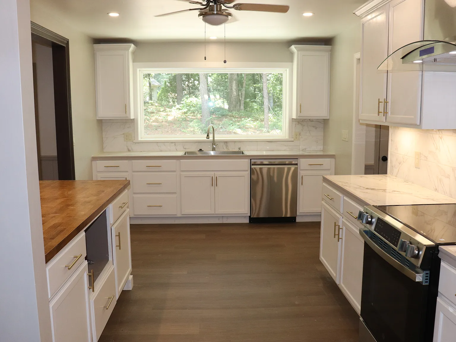 3 bed, 1800 sqft, $1,825 — Photo 4
