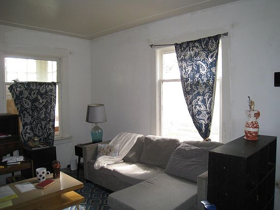 3rd image of 1731 Terrace St