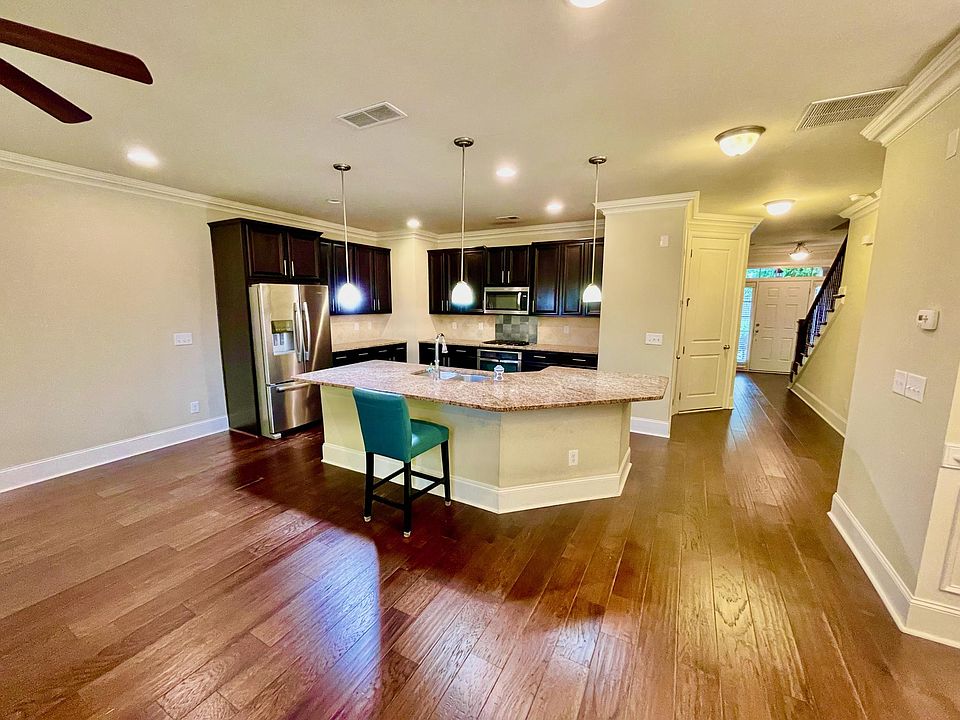 Kitchen/Living Room