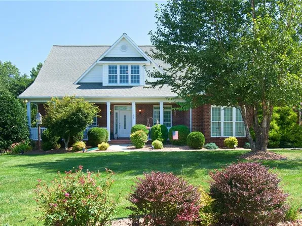 235 Old Homeplace Dr, Moravian Falls, NC 28697