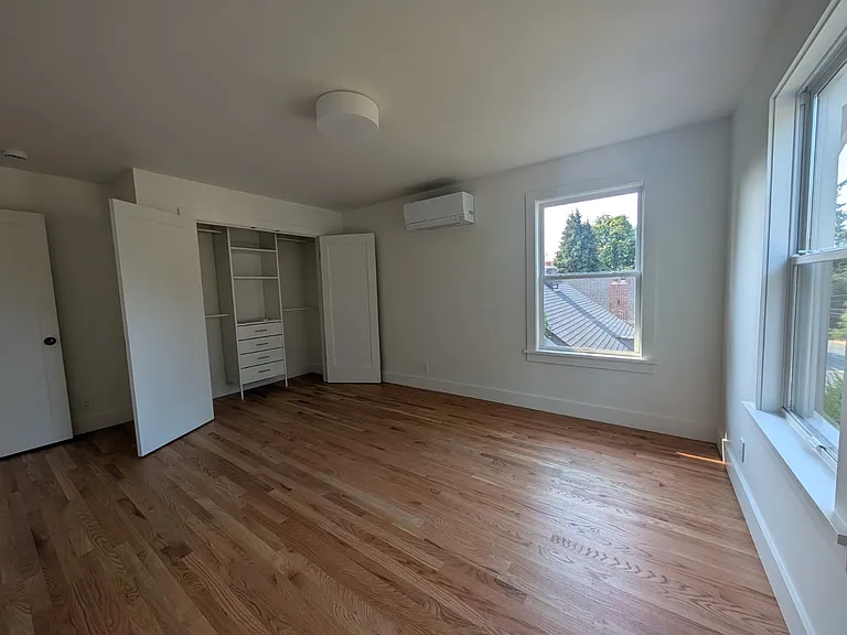 5714 25th Ave NE — Photo 17