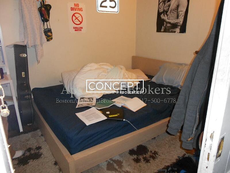 2nd image of 48B Babcock St #5