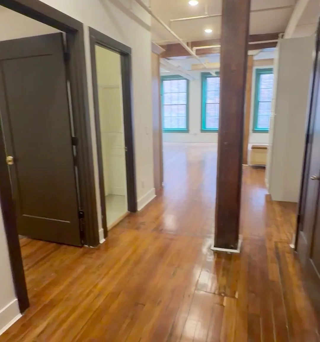 2 bed, $1,800 — Photo 4