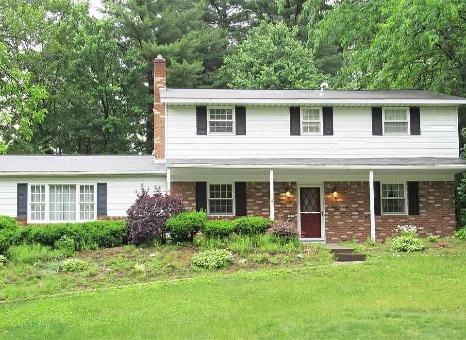 1st image of 8 Sleepy Hollow Dr