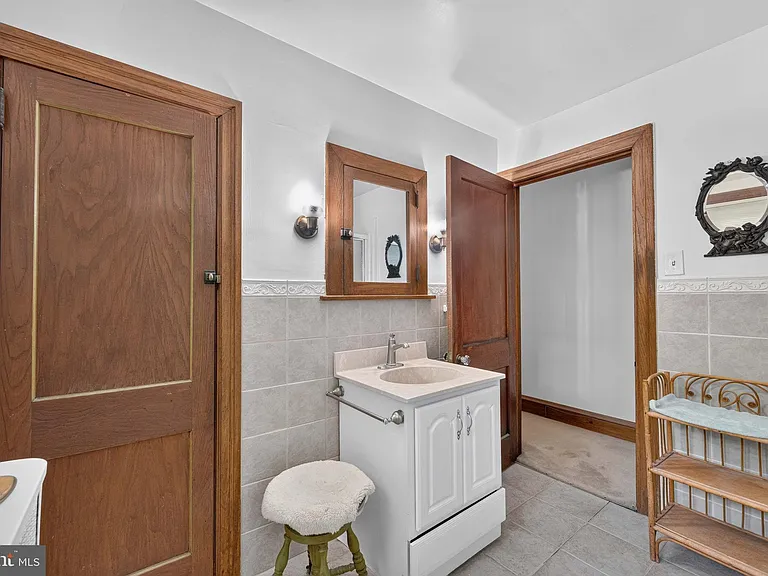 1715 Skippack Pike — Photo 23