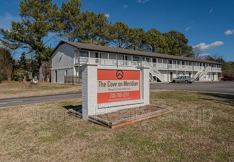 The Cove Apartments — Photo 12