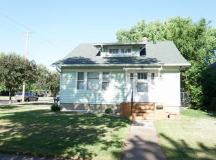 679 Colorado Ave SW, Huron, SD 57350