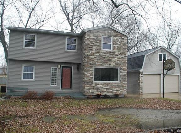 2nd image of 7704 Glenfield Dr