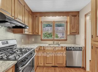 5609 Kimsey Ct, Raleigh, NC 27606