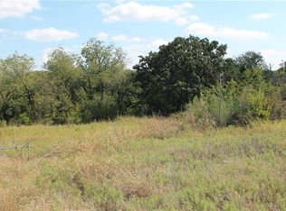 1901 Cooks Ln, Fort Worth, TX 76120