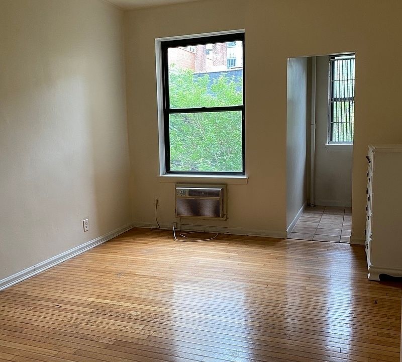 1st image of 423 E 77th St #D4